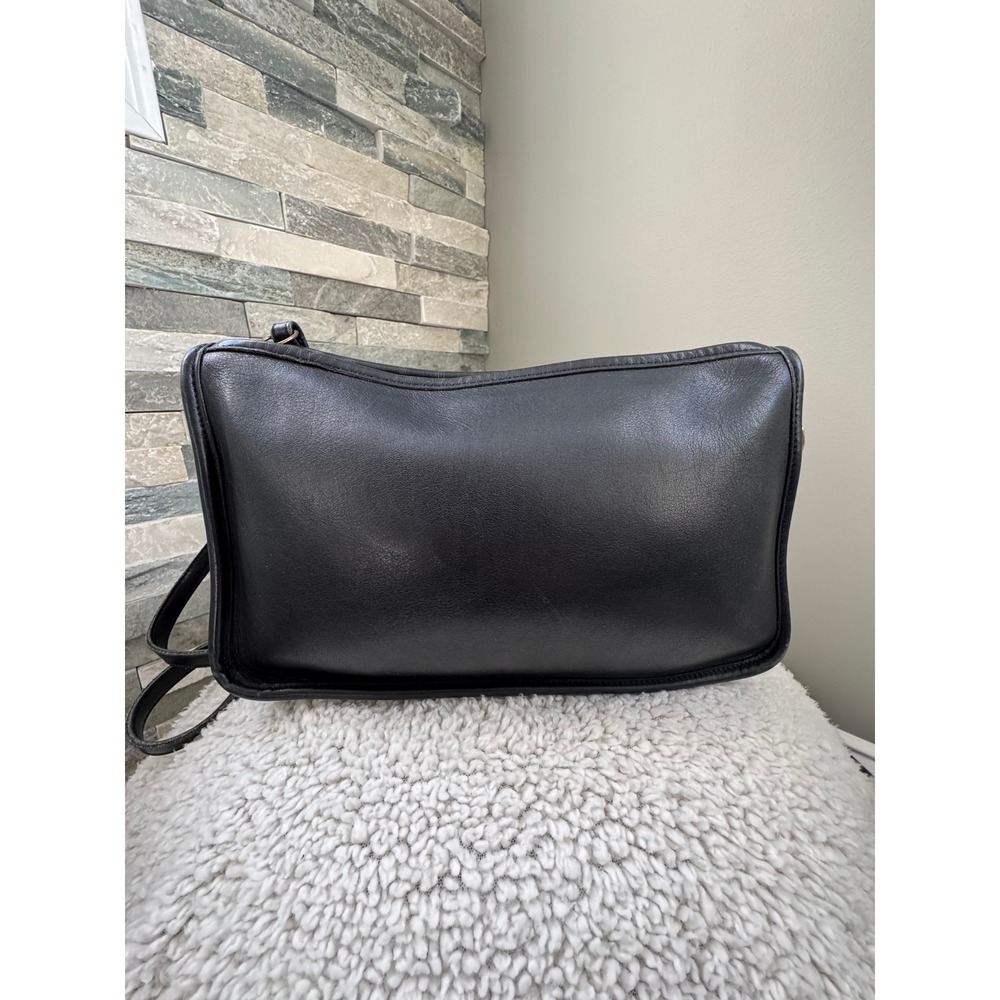 Vintage 90's Y2K Coach #9455 Leather Basic Bag Zippered Clutch Purse‎ Black